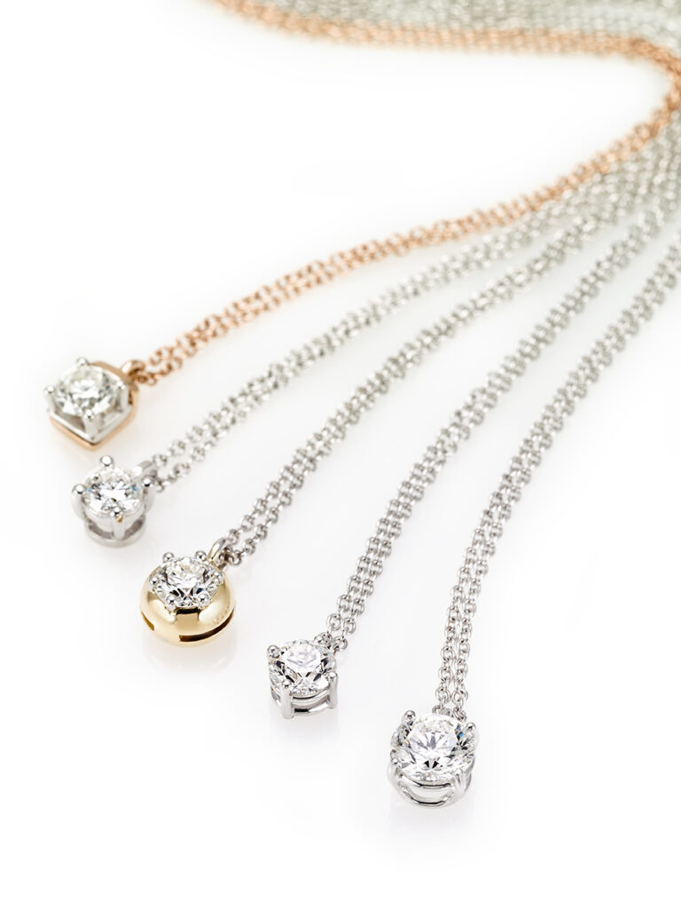 Wit gouden, geel gouden en rosé gouden collier met diamant