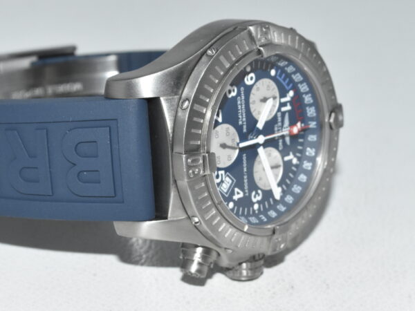 Breitling Chrono Avenger 44 M1