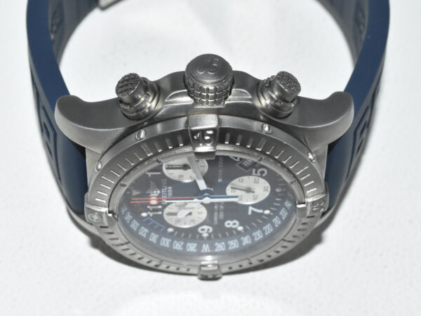 Breitling Chrono Avenger 44 M1