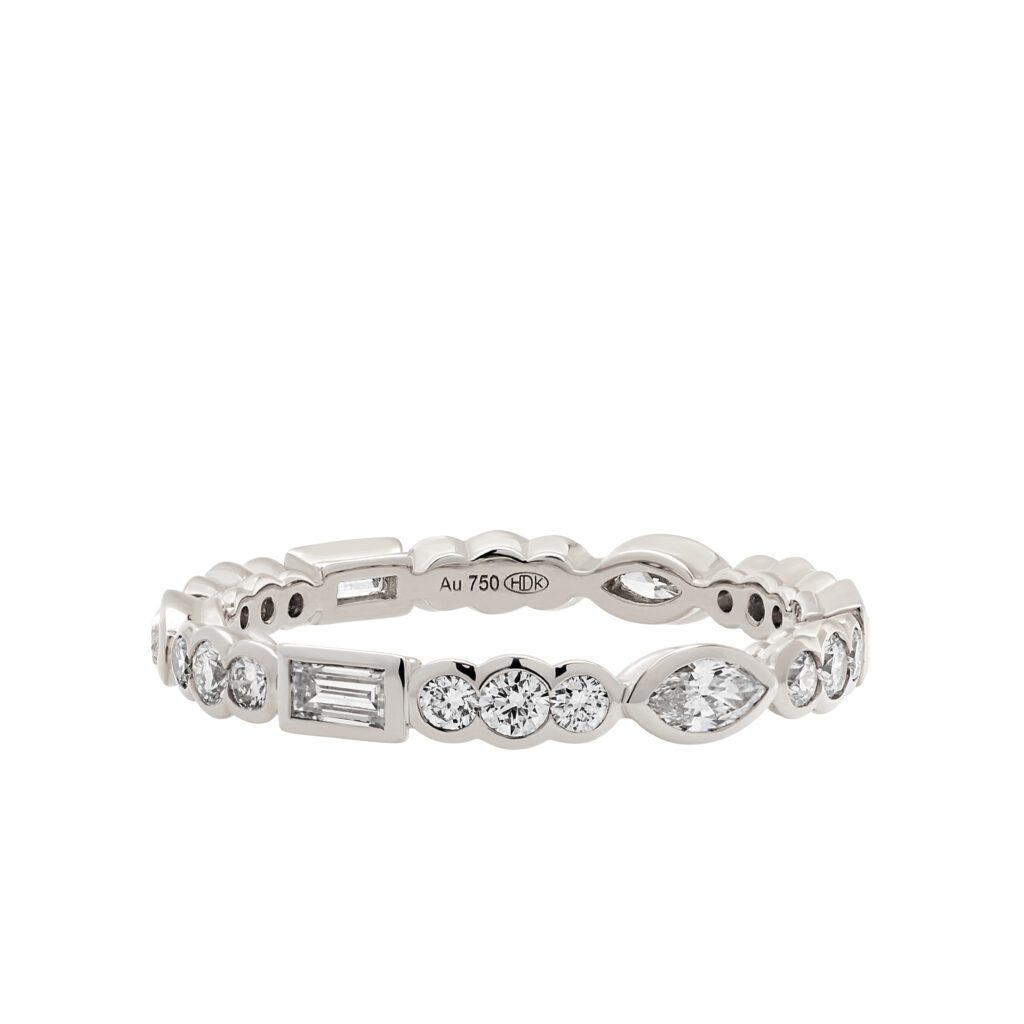 Wit gouden ring met diamanten