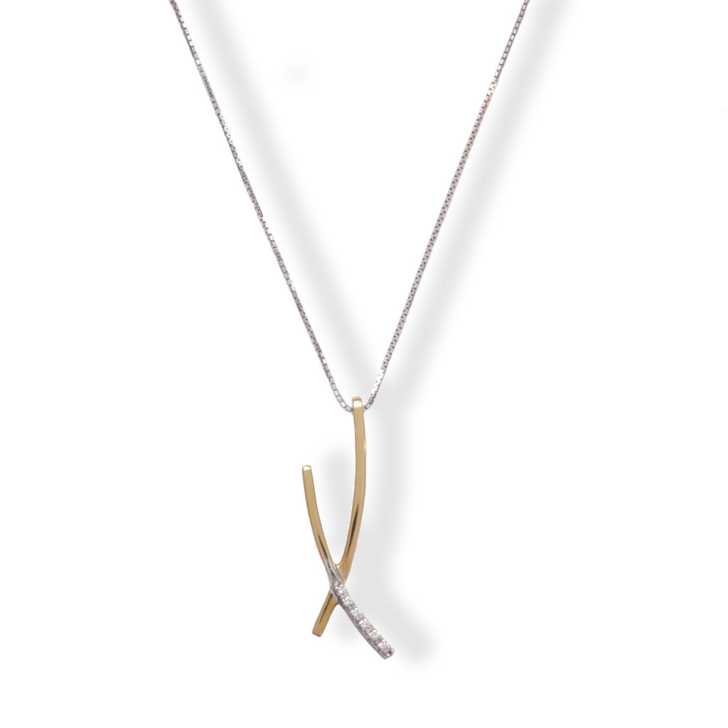 Wit gouden collier met bicolor hanger en diamanten