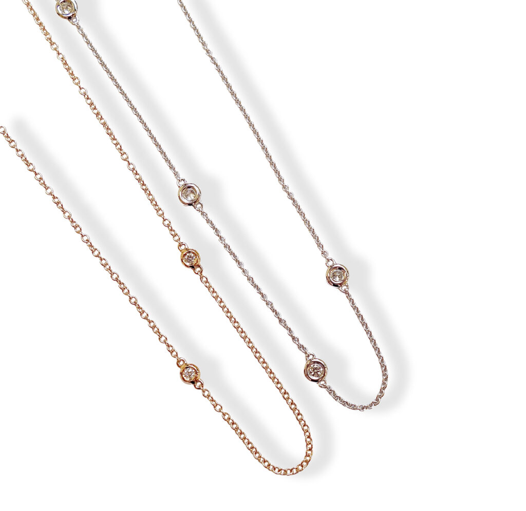 Rosé gouden collier met diamanten