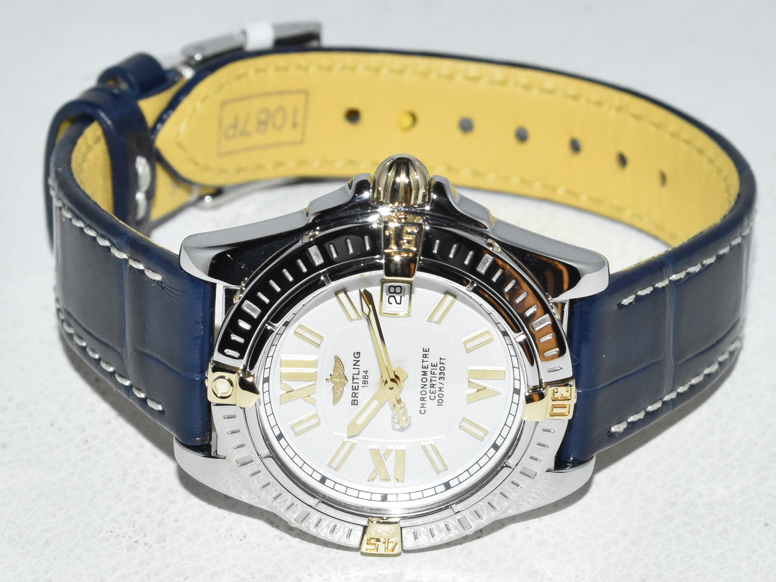 breitling galactic 32 - B71356