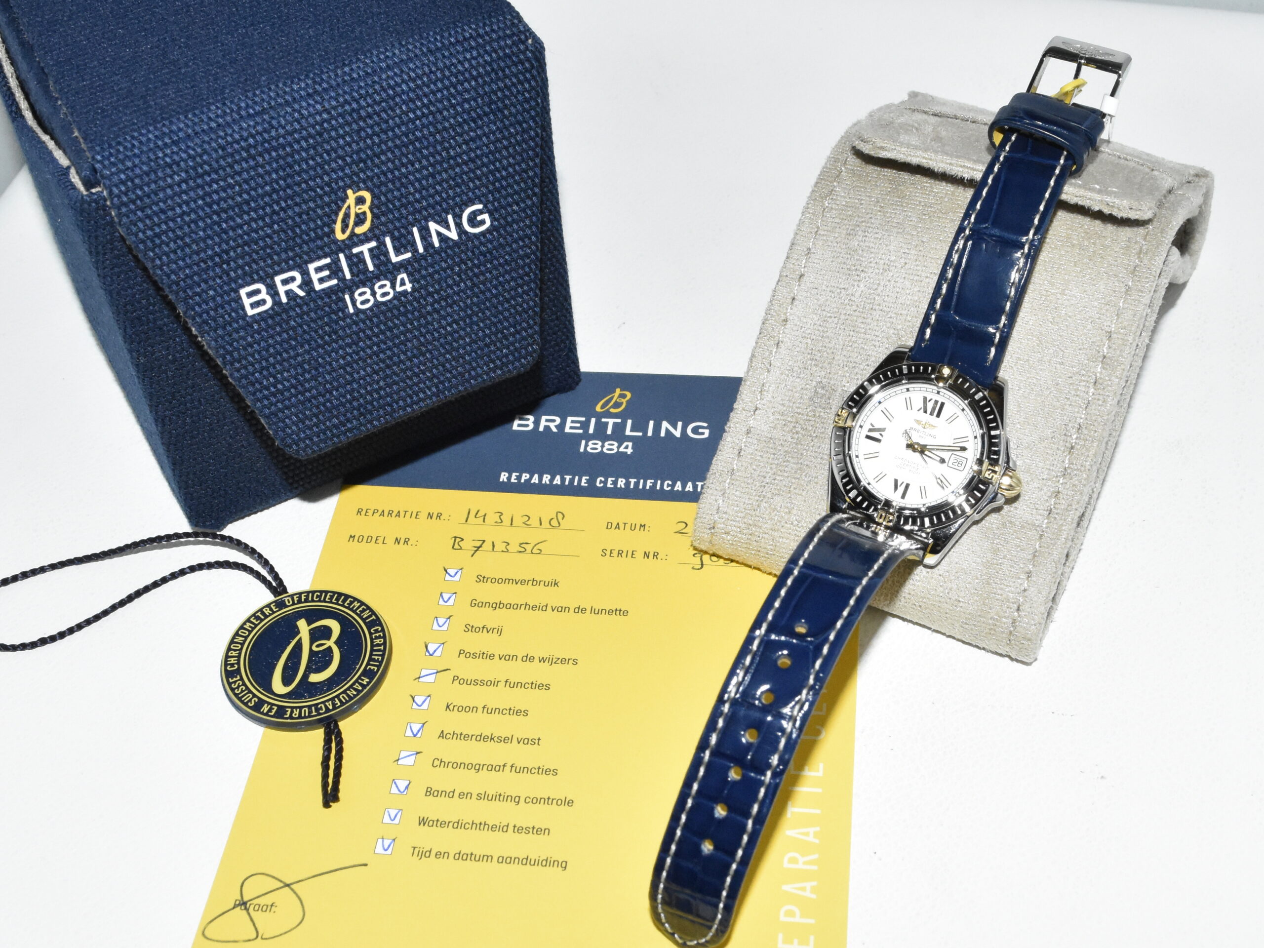 breitling galactic 32 - B71356